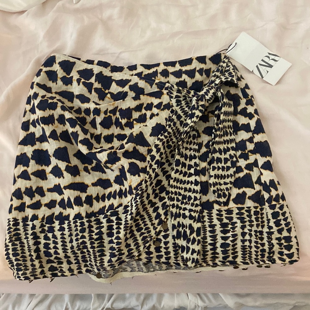 NWT Zara mini skirt